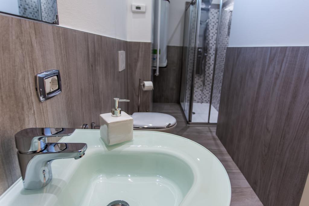 Lm House 01 Apartman Lonato Kültér fotó